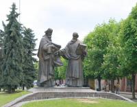 Памятник святым равноапостольным Кириллу и Мефодию  Москва